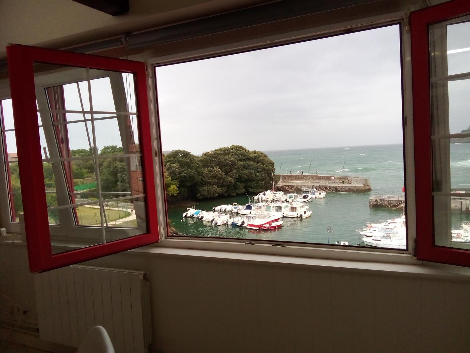 Atico Torrontero Apartment Mundaka Bagian luar foto